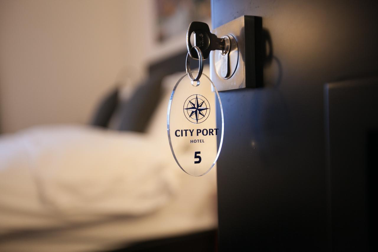 City Port Hotel ハイファ エクステリア 写真